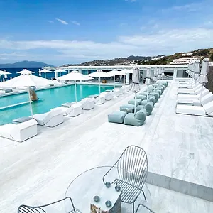 ميكونوس باي آند فيلاز Mykonos Town